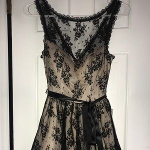 Semi formal dress, black lace a tool!